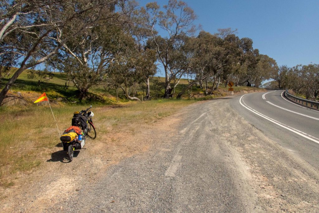 Climbing into the Adelaide Hills from Kanmantoo